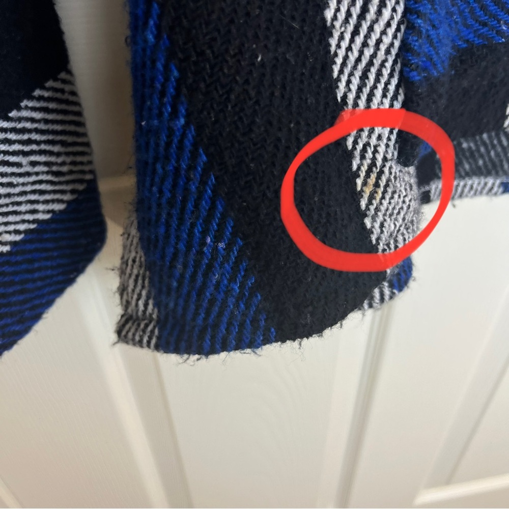 Striped Hooded Rug Poncho - Picture 7 of 17